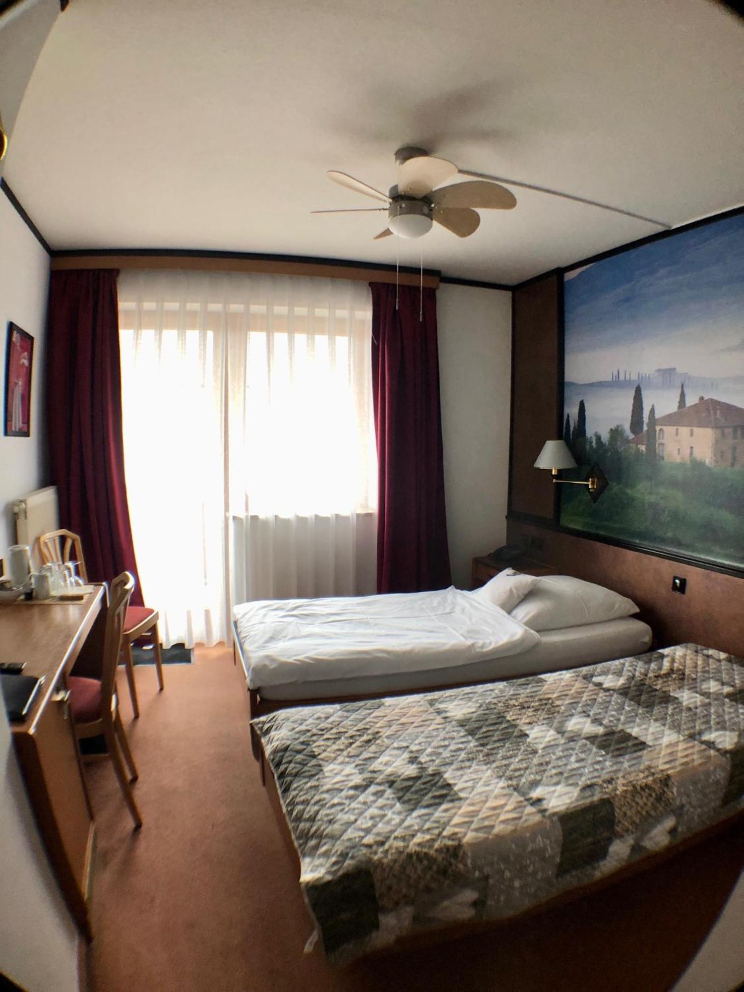 Hotel Seebach Grossenseebach ภายนอก รูปภาพ