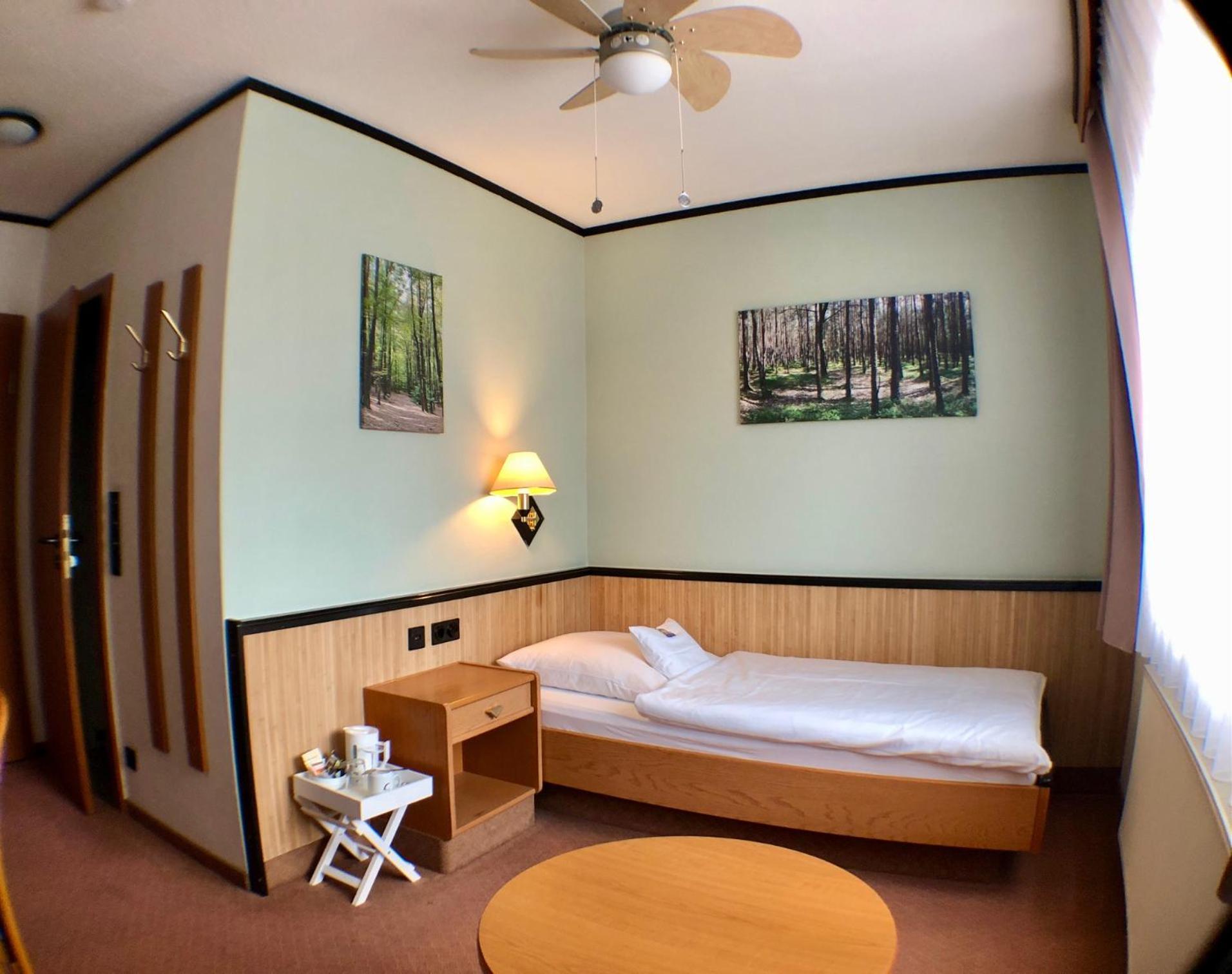 Hotel Seebach Grossenseebach ภายนอก รูปภาพ
