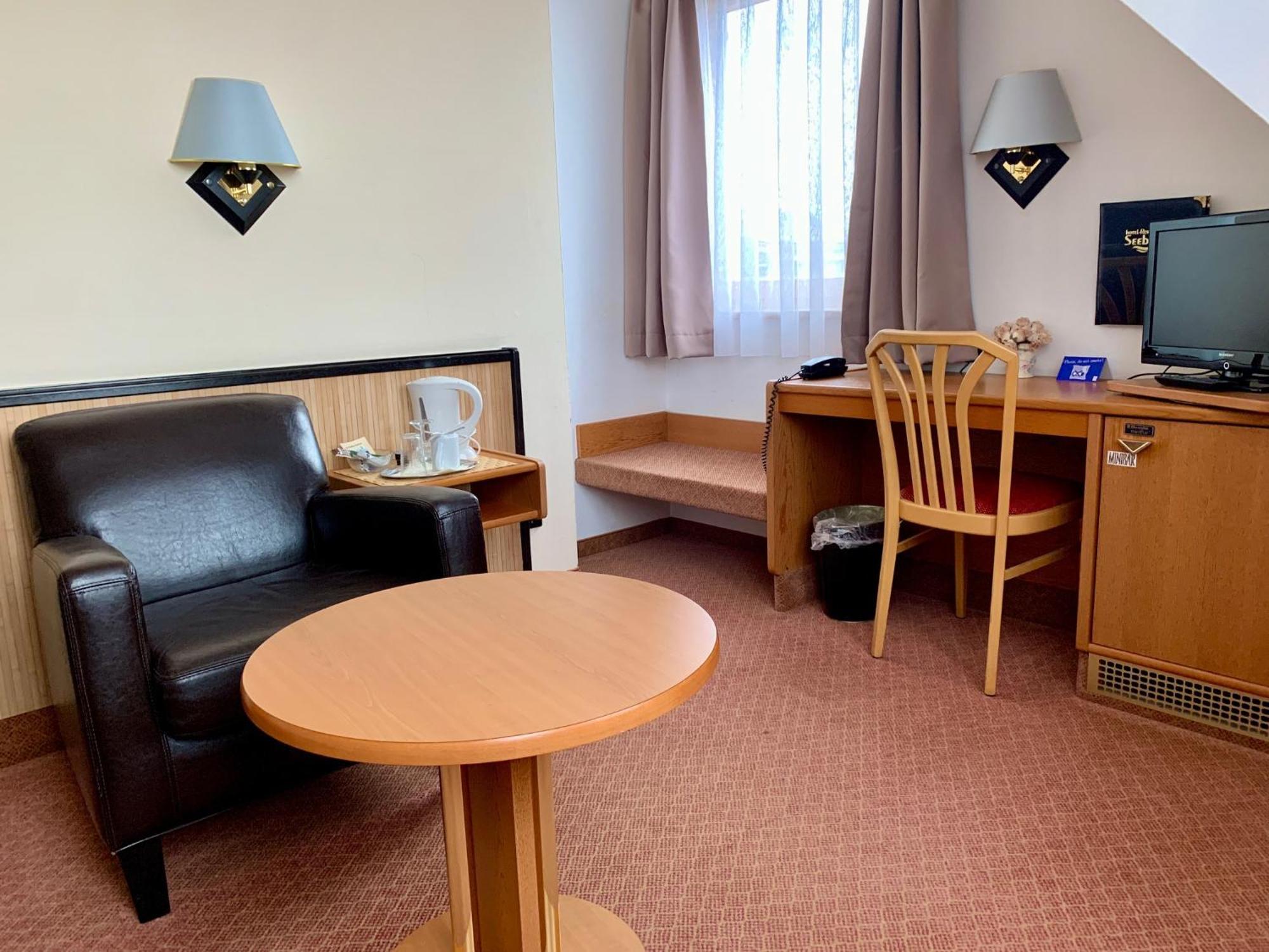 Hotel Seebach Grossenseebach ภายนอก รูปภาพ