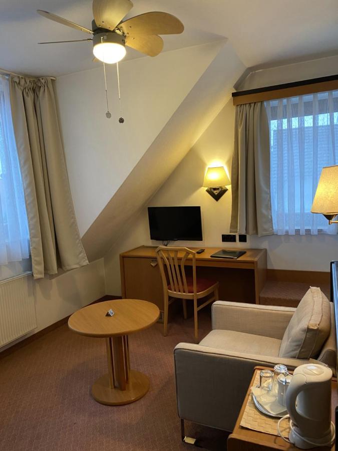 Hotel Seebach Grossenseebach ภายนอก รูปภาพ